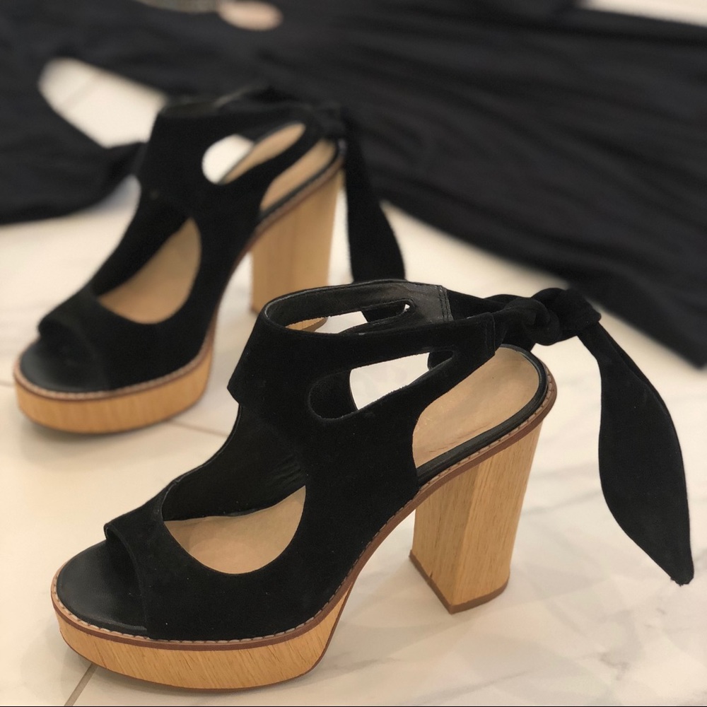 Very Volatile Suede Tie Platform Sandals Sz 8